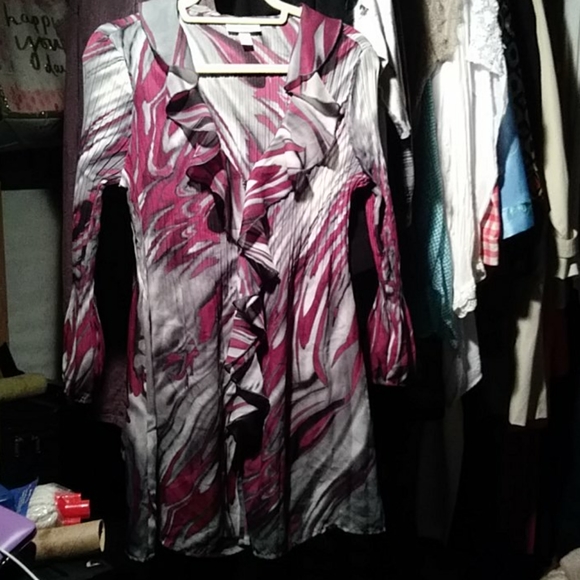 Shirt - Picture 1 of 4